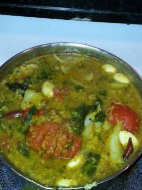 Spinach, Tomato, Vegetable Dal Stew with many special and sharp spices.